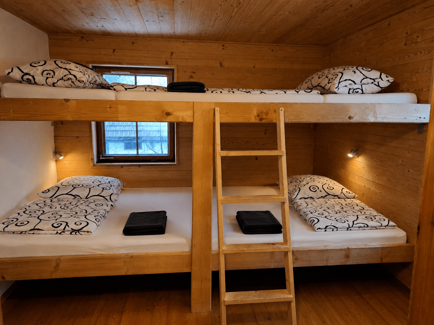 Gemütliches Schlafzimmer in der Selbstversorgerhütte